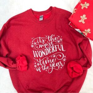 Christmas Crewneck Sweatshirt. Cozy Christmas Sweater. Holidays. Size Medium.